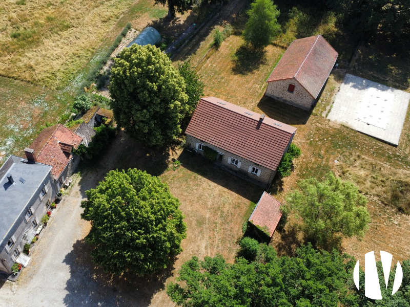 CREUSE : Exploitation herbagère avec agrotourisme sur 100ha - 